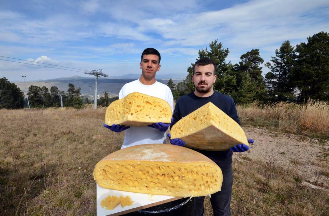 O kentin meşhur peyniri tescillendi: Kilosu 650 TL! Yılda 200 ton üretiliyor, kapış kapış satılıyor 6